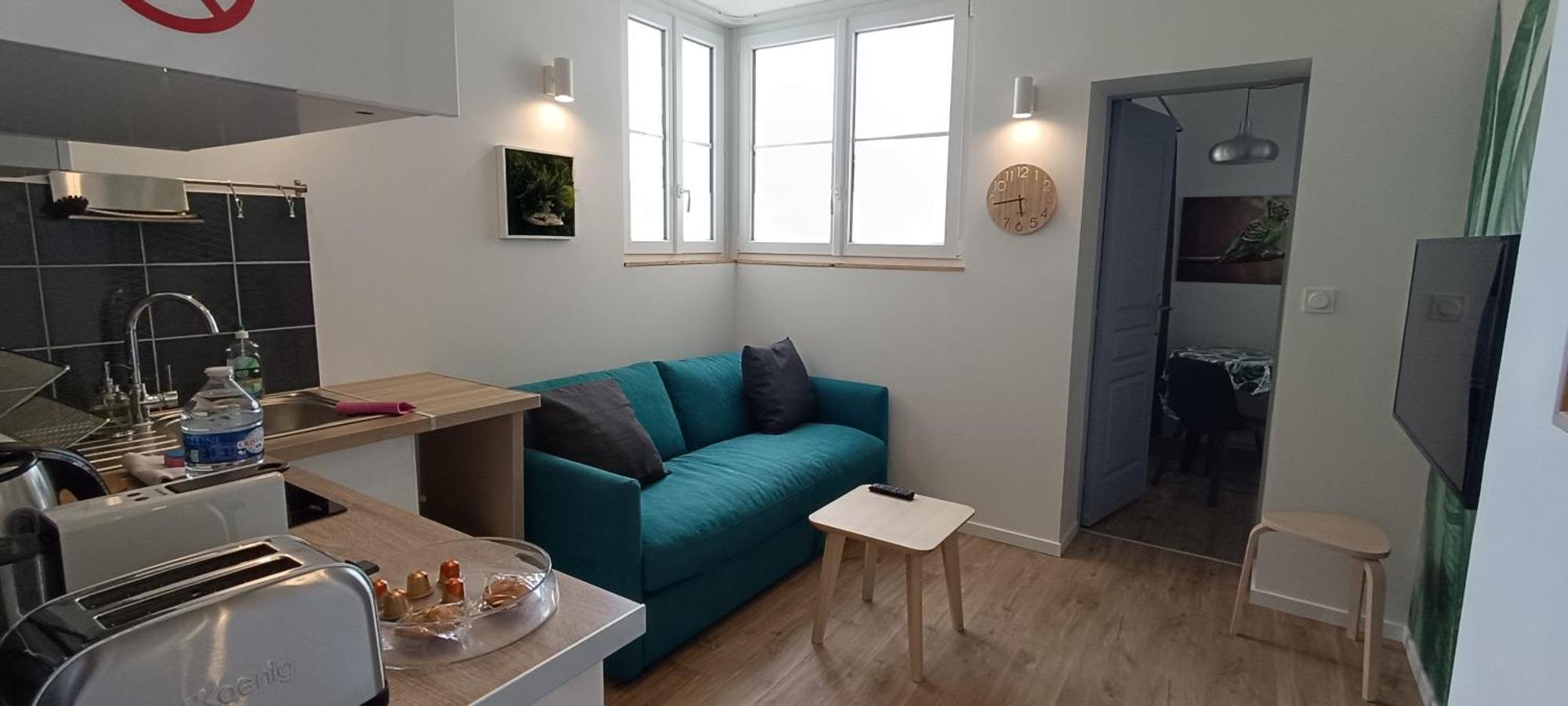 Cassiopee-sils - T1 28 M2 Appartement *